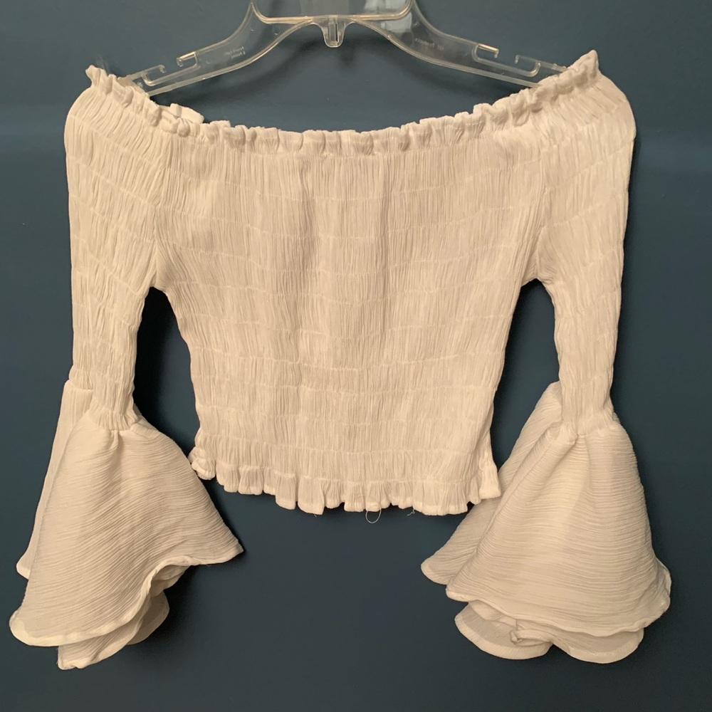 Woman’s White Crop Top